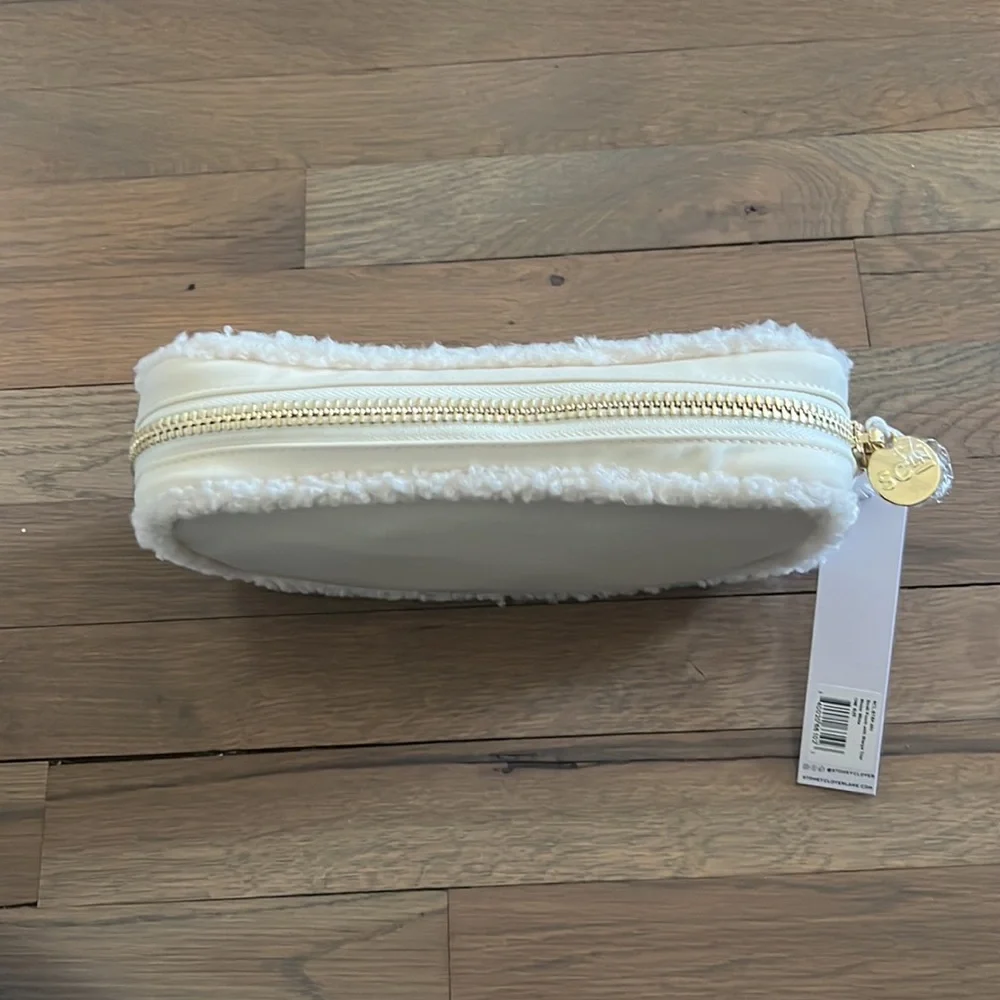 NWT 100% Authentic Stoney Clover Ln Small Pouch with Sherpa Trim - Picture 3 of 6